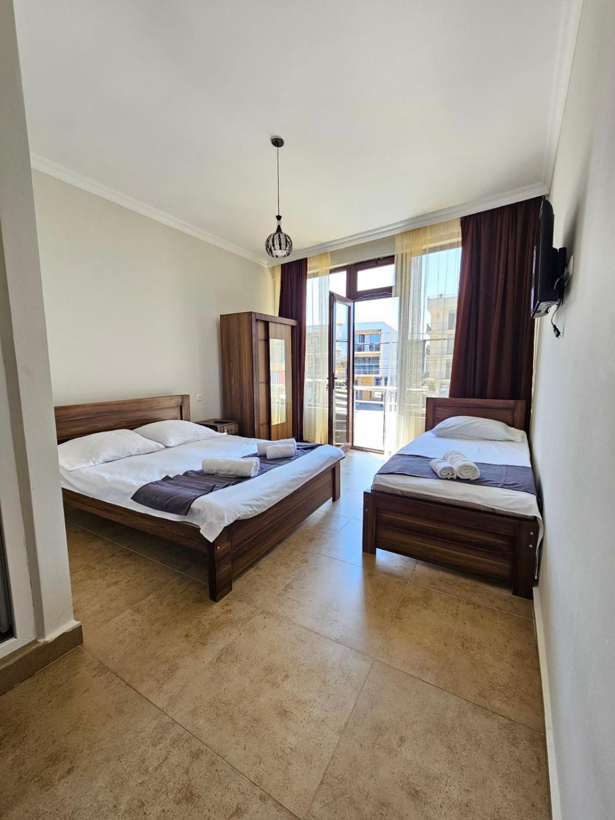 Guest House Gio Kobuleti Kültér fotó
